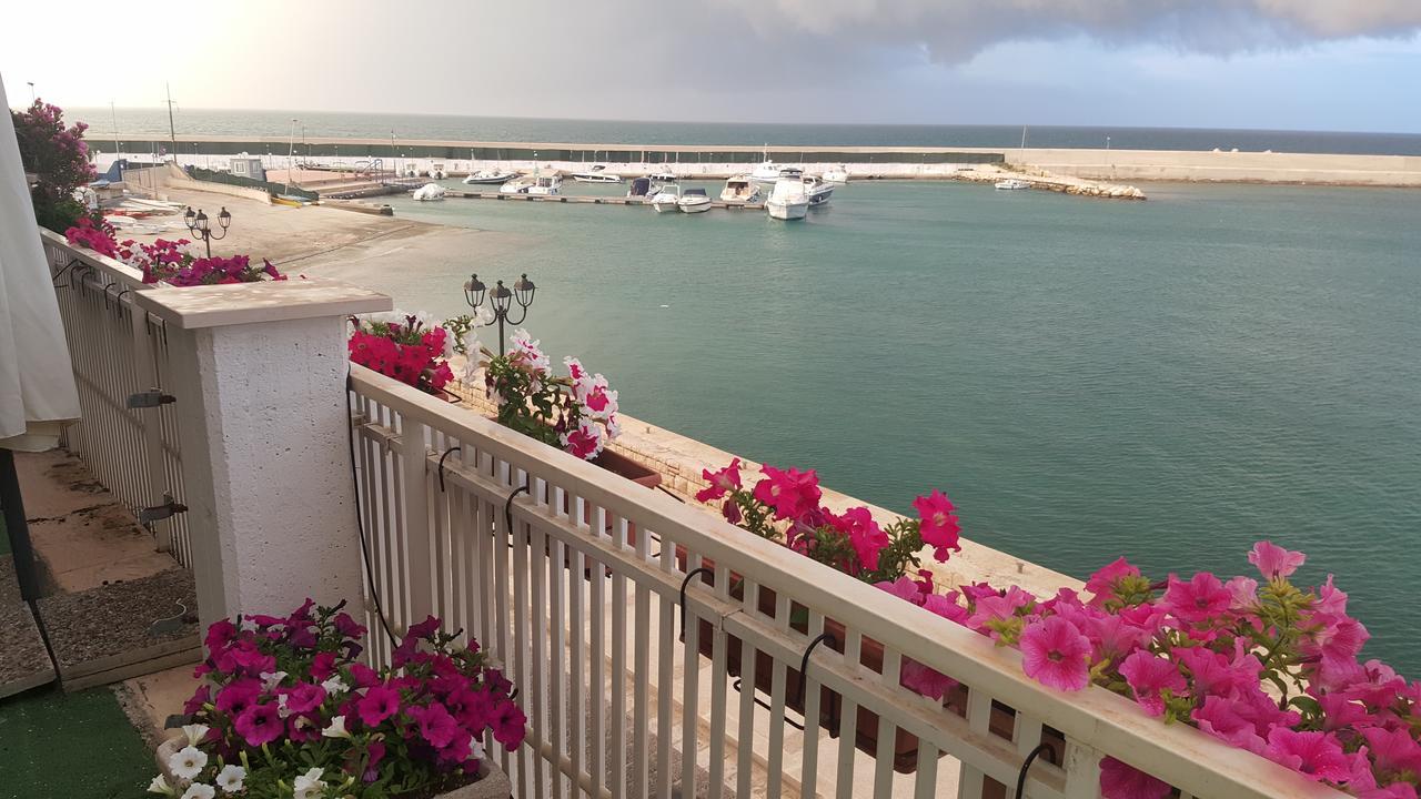 B&B La Baia Sea Rooms Bisceglie Ngoại thất bức ảnh