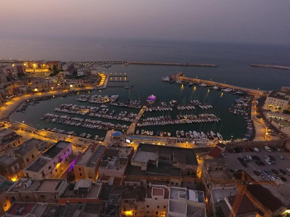 B&B La Baia Sea Rooms Bisceglie Ngoại thất bức ảnh